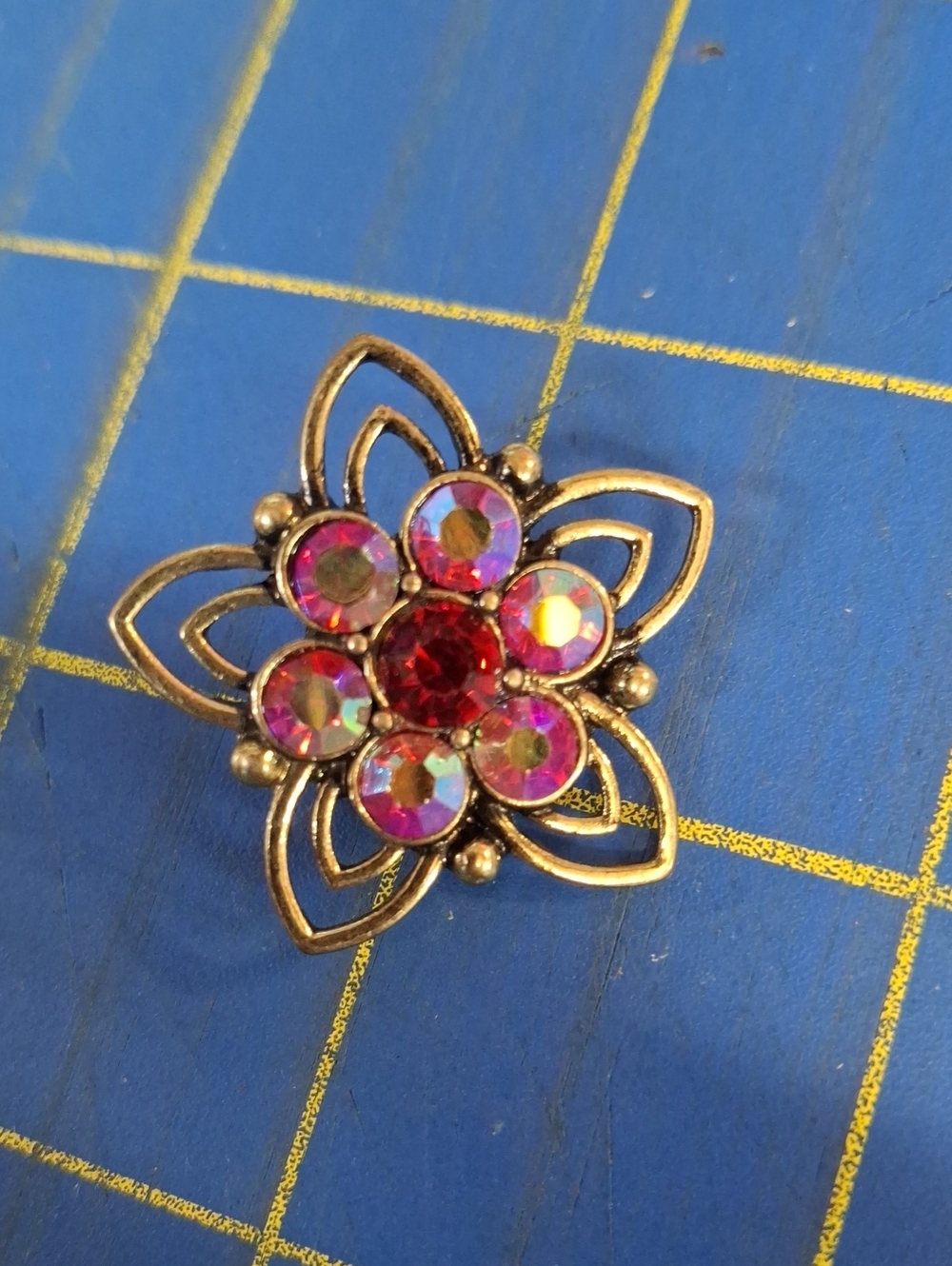Antique Colored Rhinestone Style Brooch 1" Pin